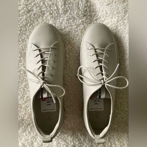 Ecco Gray Sneaker